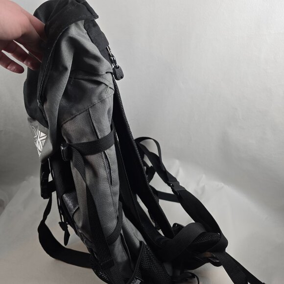Karrimor H2O Wind Tunnel Black Grey Hiking Large Rain Cove Rucksack Backpack - Picture 4 of 9